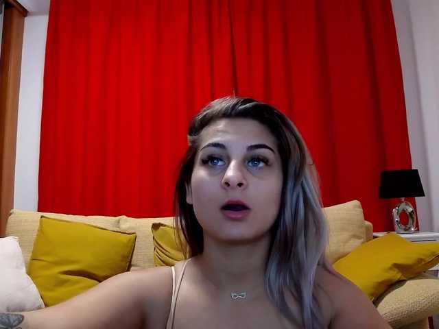 Oddajajo posnetke zaslona alexia-playgirl