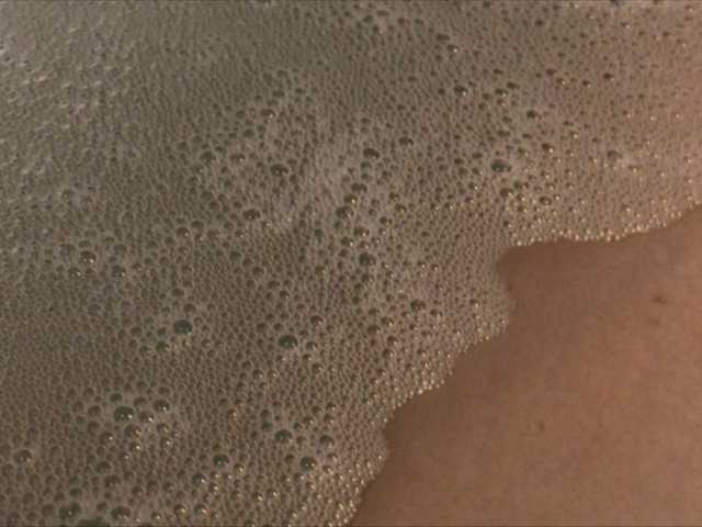 Oddajajo posnetke zaslona Alianakiss