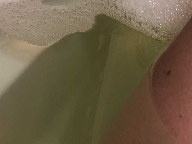 Oddajajo posnetke zaslona Alianakiss