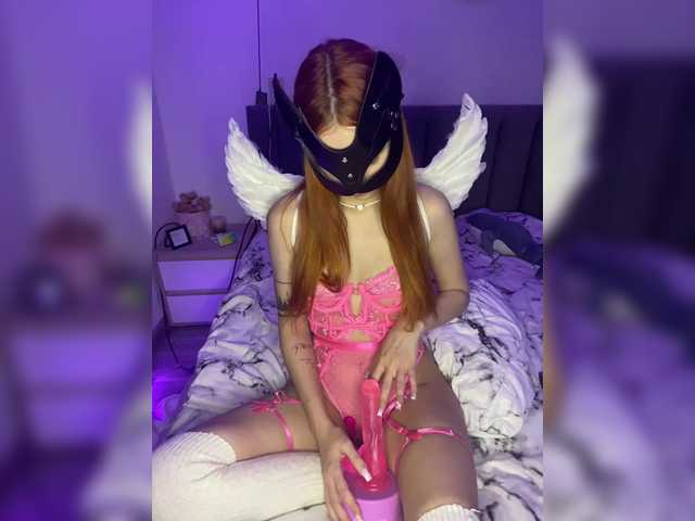 Oddajajo posnetke zaslona Alice_Bestie