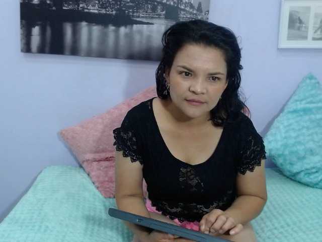 Oddajajo posnetke zaslona Alicejonnes