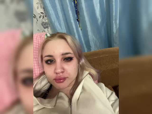 Oddajajo posnetke zaslona AliceTurner
