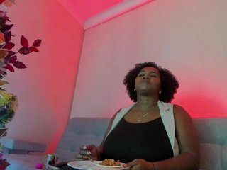 Erotični video klepet AliciaMilf