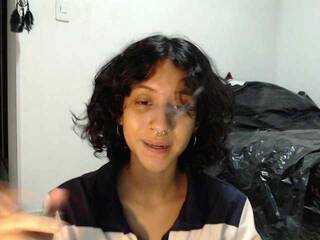 Erotični video klepet AlinaWoolf