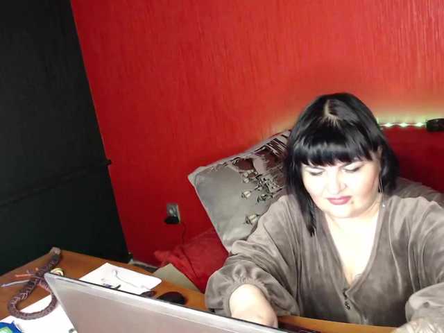 Oddajajo posnetke zaslona AliraDom