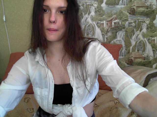 Oddajajo posnetke zaslona Alisalll