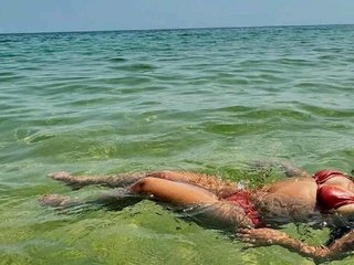 Erotični video klepet Dhania