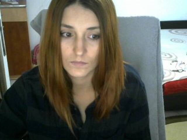 Oddajajo posnetke zaslona alishallovexx