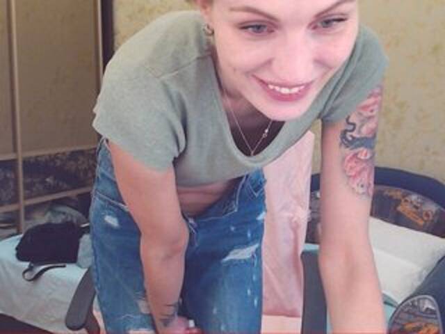 Oddajajo posnetke zaslona AlishaTop