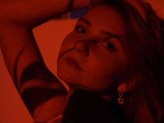 Erotični video klepet AlissaBerryy