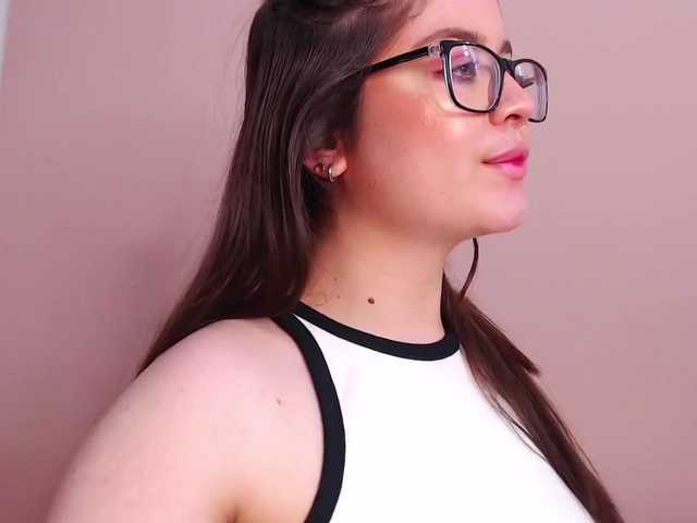 Oddajajo posnetke zaslona alissonevans