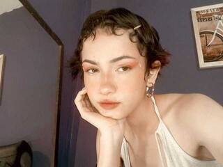 Erotični video klepet AlitaBoop