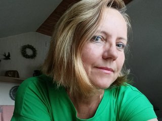 Erotični video klepet AlitsiaKiver