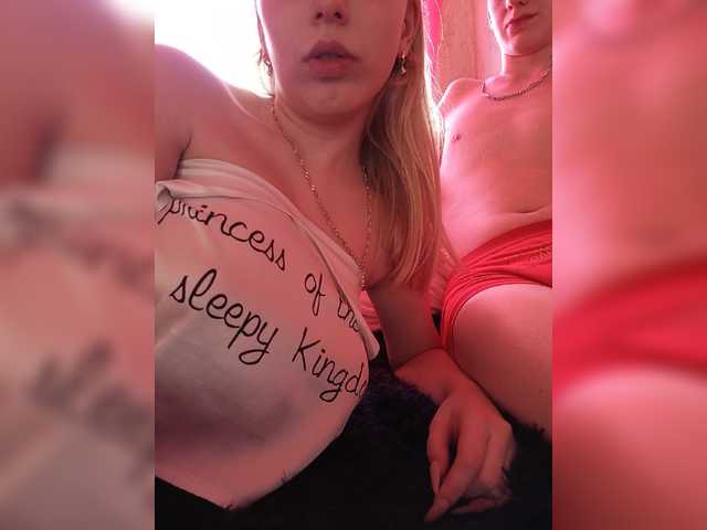 Oddajajo posnetke zaslona Aliviya
