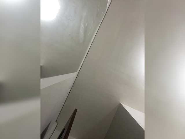 Oddajajo posnetke zaslona Alliyah69