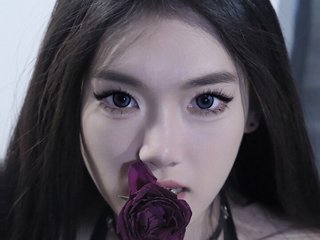 Erotični video klepet AllyahSky