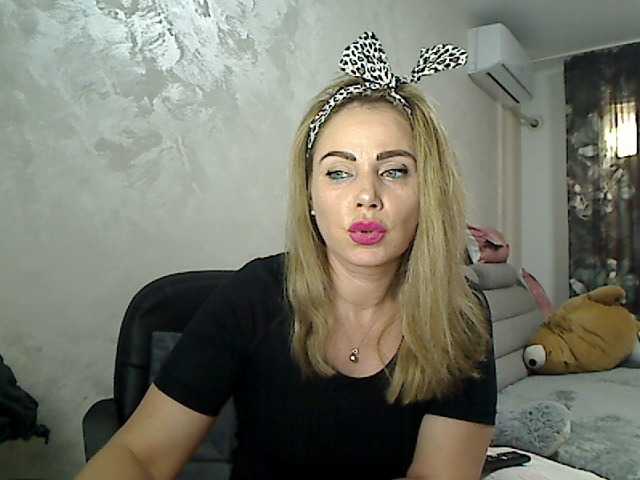 Oddajajo posnetke zaslona Almadirtty