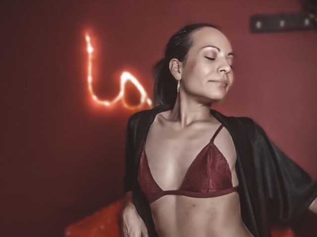 Fotografija profila AlmaHotMilf