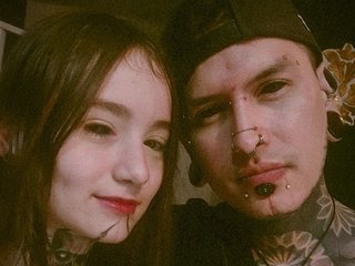 Erotični video klepet Alucard-Carmila