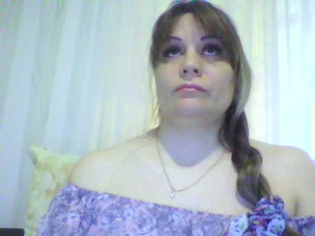 Oddajajo posnetke zaslona AmberNight