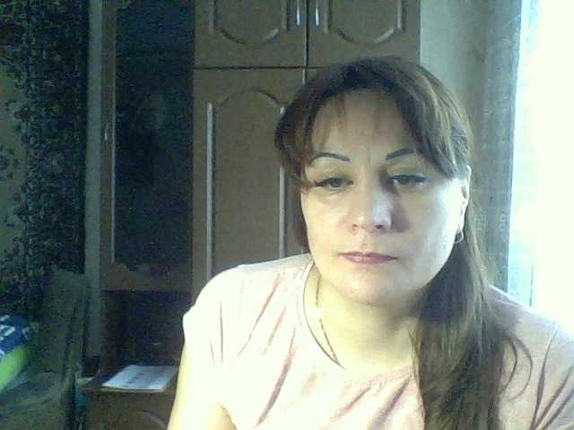 Oddajajo posnetke zaslona AmberNight