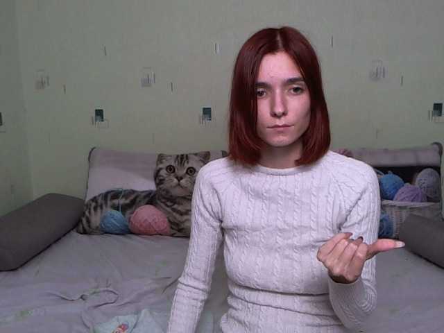 Oddajajo posnetke zaslona Hot_Girl