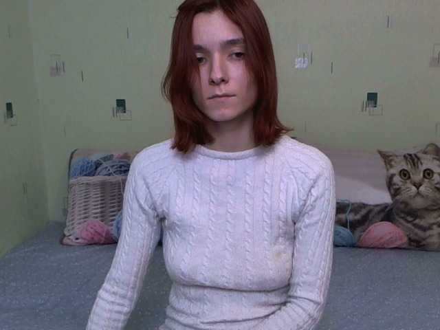 Oddajajo posnetke zaslona Hot_Girl