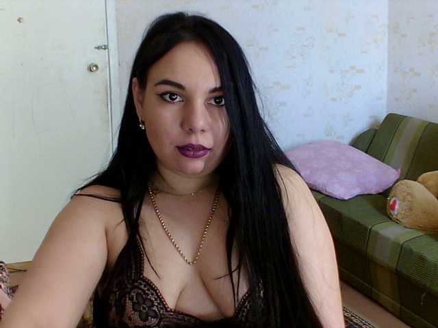 Fotografije AmeliSexx Hello everyone! Everyone is in a good mood! Waiting for invitations to private parties and group shows! Ass35! Pussy55! Cam2Cam25! Feet20!