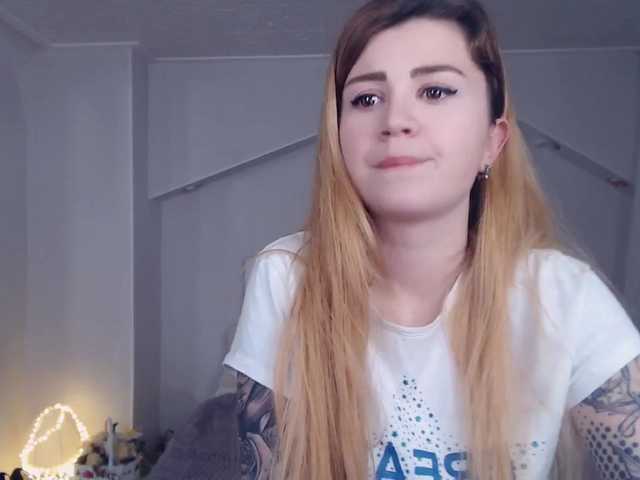 Oddajajo posnetke zaslona AmelliDi