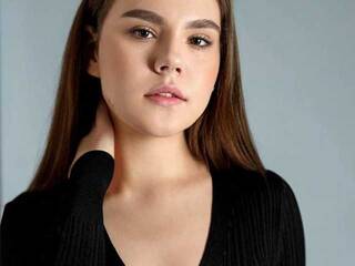 Erotični video klepet AmelyKreeks