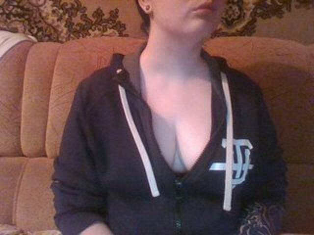 Oddajajo posnetke zaslona Your_Amelia