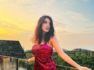 Erotični video klepet AmiLaya