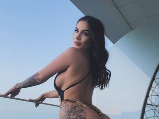 Erotični video klepet AmiraRoshen