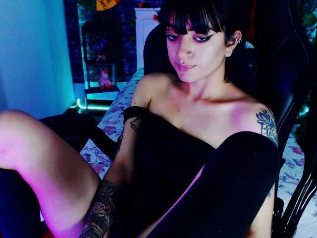 Oddajajo posnetke zaslona ammyevanss