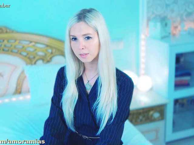 Oddajajo posnetke zaslona Amoramias