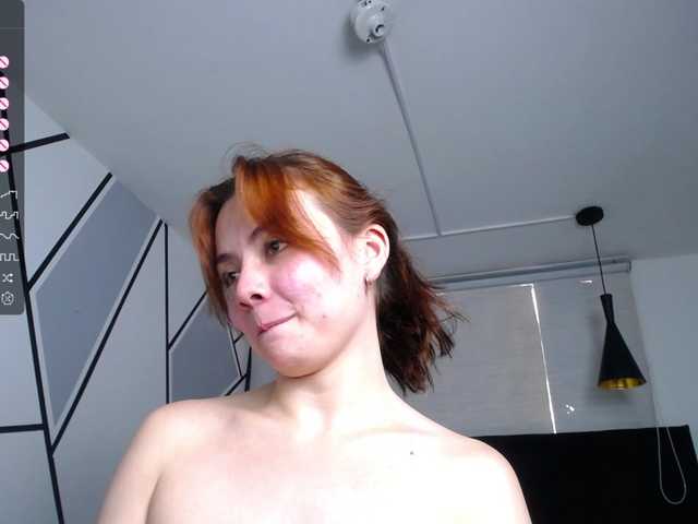 Oddajajo posnetke zaslona Amy-Calloway