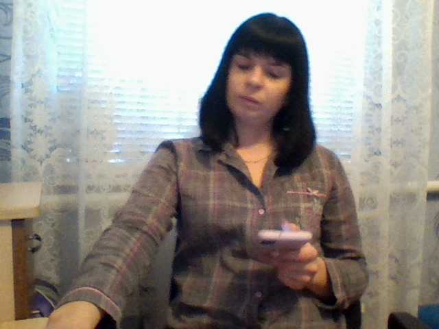 Oddajajo posnetke zaslona Analyk