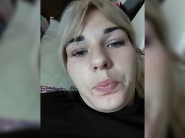 Oddajajo posnetke zaslona Anasstasiz