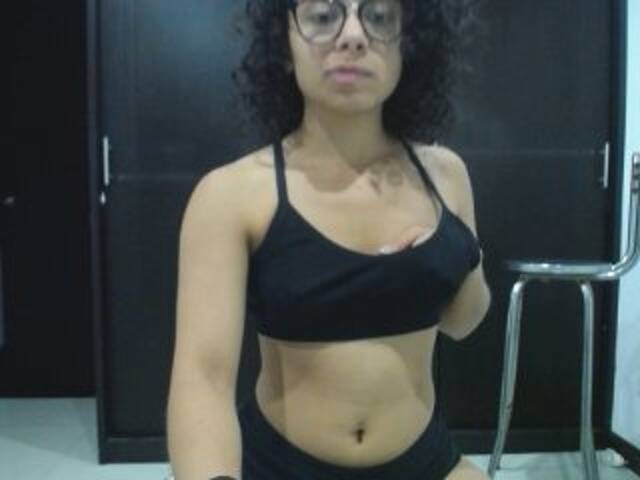 Oddajajo posnetke zaslona andre-sex