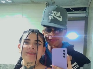 Erotični video klepet andreaAndJeanP