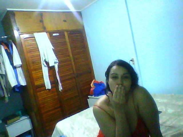 Oddajajo posnetke zaslona Andreinaswith