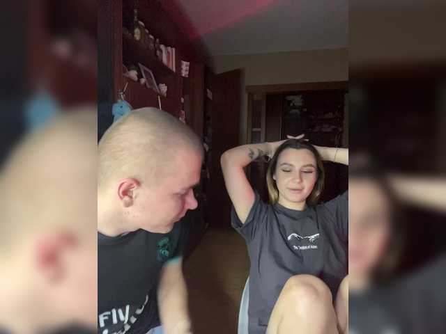 Oddajajo posnetke zaslona Sladkie789