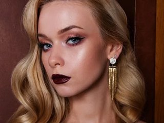 Erotični video klepet AngelBestie