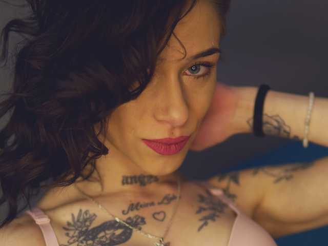 Profilna fotografija AngelElise