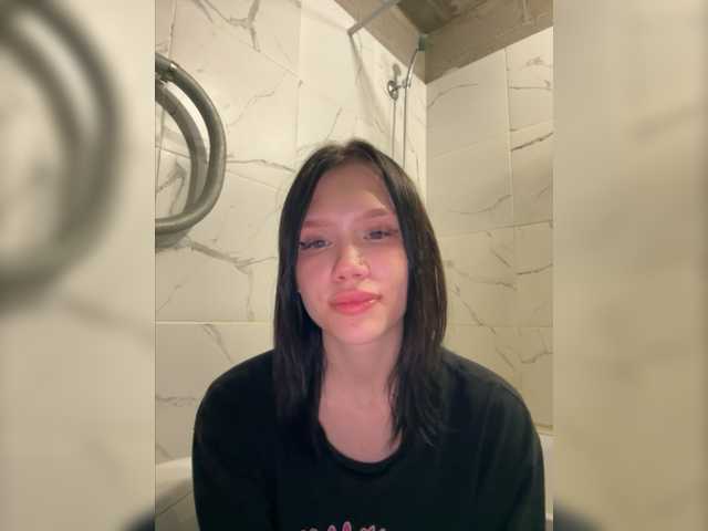 Oddajajo posnetke zaslona Angelll3