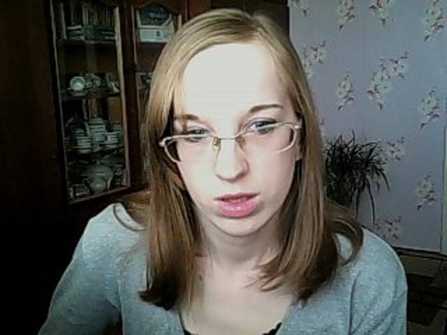 Oddajajo posnetke zaslona Angelpussy1