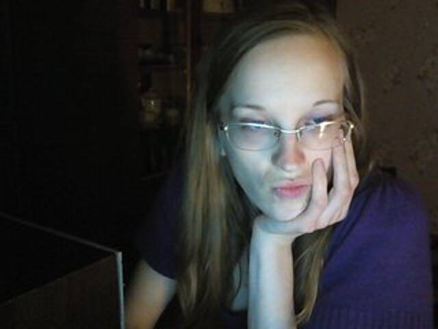 Oddajajo posnetke zaslona Angelpussy1