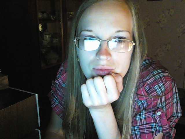 Oddajajo posnetke zaslona Angelpussy1