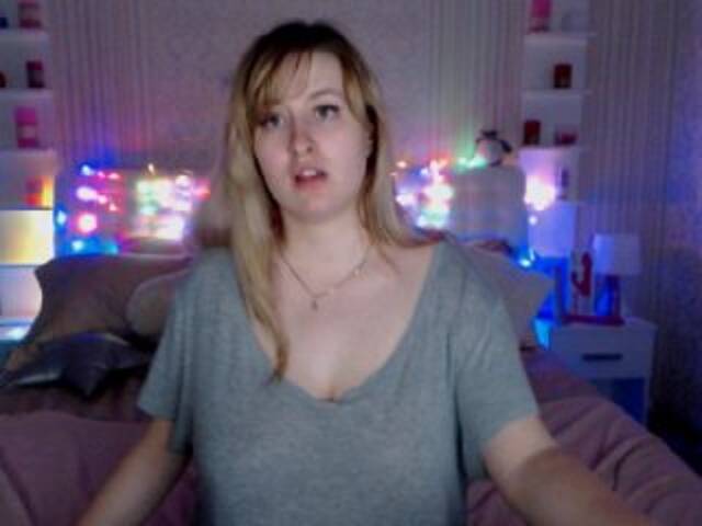 Oddajajo posnetke zaslona AnimeLizz