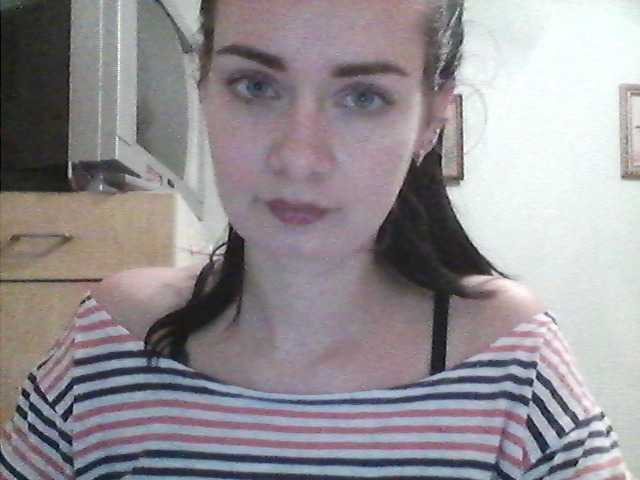 Oddajajo posnetke zaslona AnitAbuuM